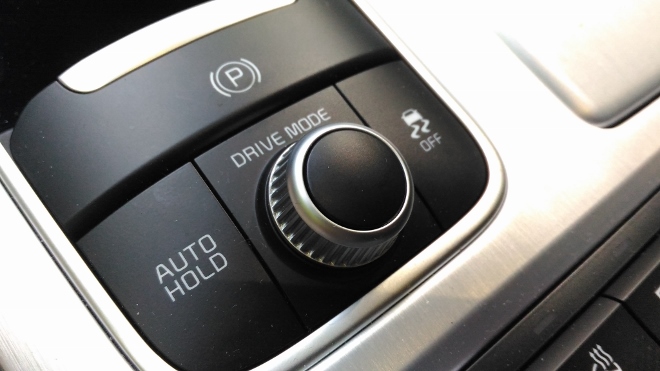 Drive Mode und Auto Hold Schalter im Kia Stinger GT Facelift