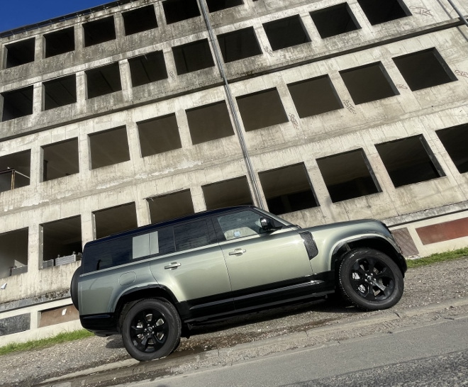 Land Rover Defender Langversion 130 D300 AWD Testbericht