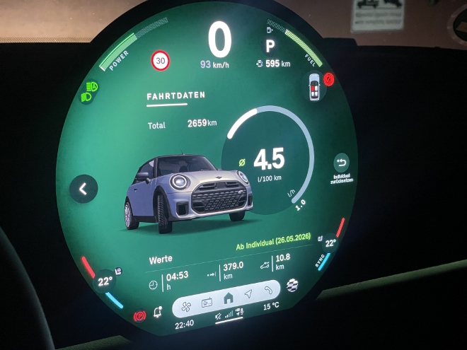 Mini Cooper C Cabrio runder Bildschirm mit verbrauchsanzeige, nachts
