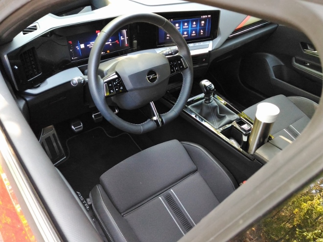 Neuer Opel Astra Cockpit