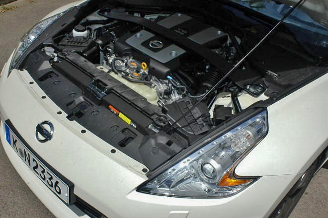 Nissan Z370 Motor 328 PS