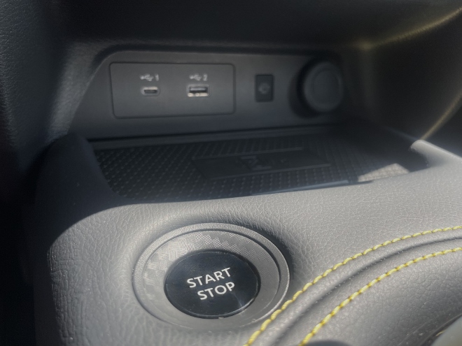 Nissan Juke 1.6 Hybrid N-Sport Test, startknopf, Startschalter