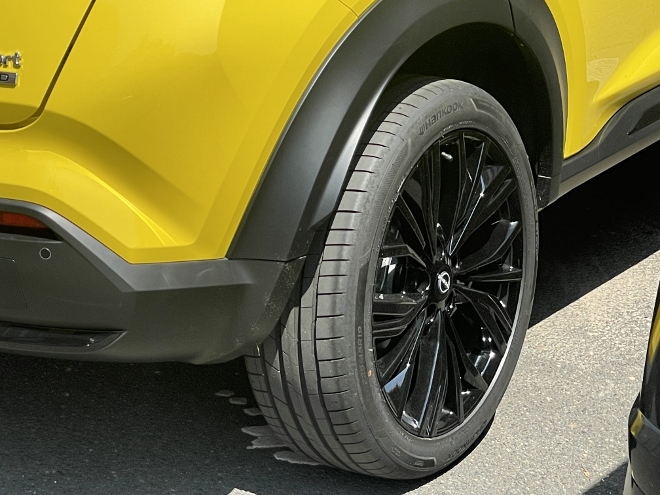 Nissan Juke 1.6 Hybrid N-Sport Test, Felge in schwarz
