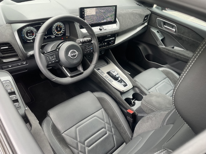 Nissan Qashqai e-Power Hybrid Facelift: Cockpit und Vordersitze