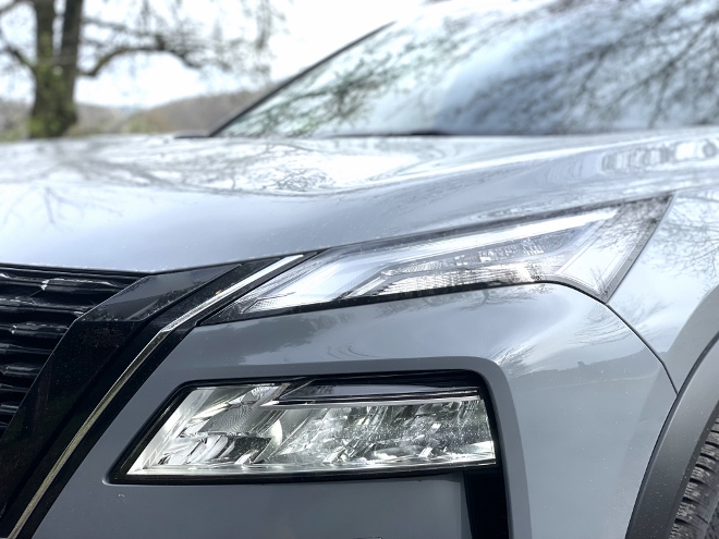 Nissan X-Trail 5-Sitzer SUV Scheinwerfer und Nebeleuchten