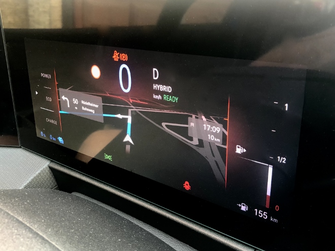 Opel Astra Sports Tourer Kombi Plug in Hybrid n Navigationskarte auf den Bildschirm