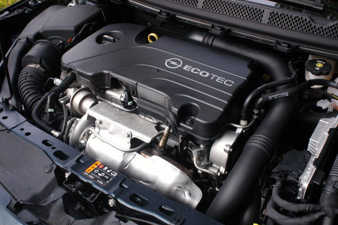 Opel Astra Sports Tourer Motor