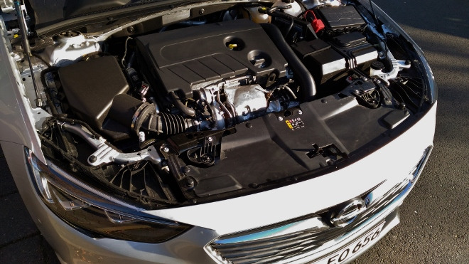 Opel Insignia Kombi 200 PS Motor