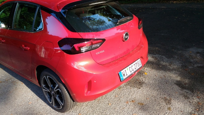 Heck Ansicht des neuen Opel Corsa 1.2