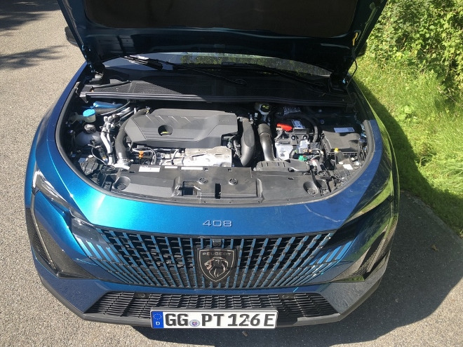 Peugeot 408 Plug-in Hybrid 225 Motor