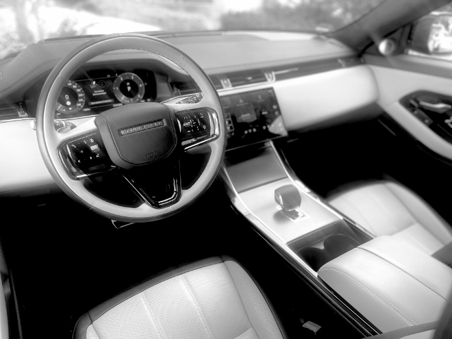 Range Rover Evoque D200 AWD Cockpit und Interieur