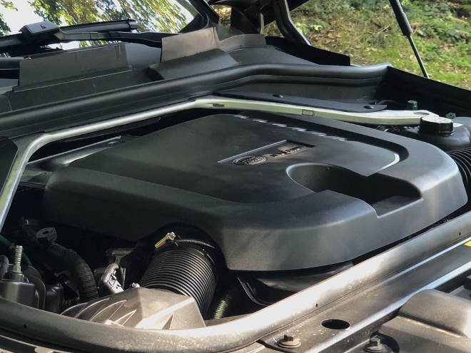 Range Rover Sport D350 Diesel AWD Test Dieselmotor mit 350 PS Leistung und 700 Newtonmeter Drehmoment