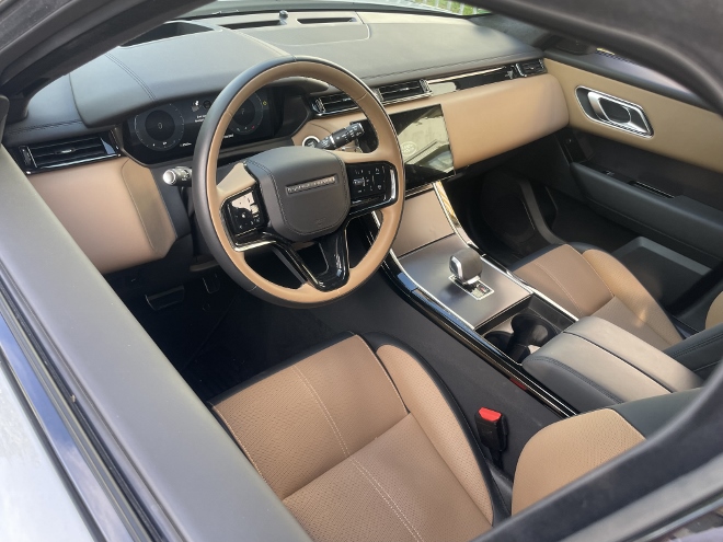 Range Rover Velar P400 AWD Test: Cockpit und sitze