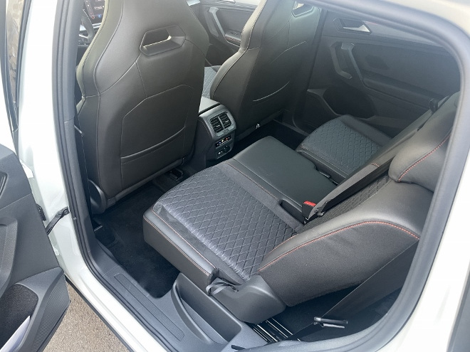 Seat Tarraco Plug-in-Hybrid hinten sitzen, Sitzbank ganz vorne