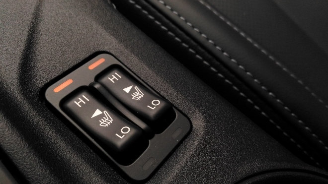 Subaru Impreza 2019 Sitzheizung Schalter