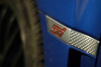 subaru-wrx-sti-emblem