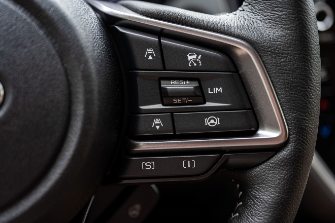 Subaru Crosstrek Tasten für Tempomat am Lenkrad