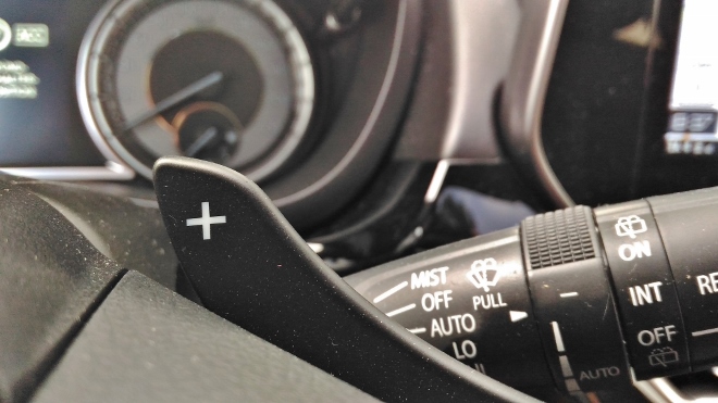 Suzuki S-Cross Mild Hybrid Schaltwippen am Lenkrad
