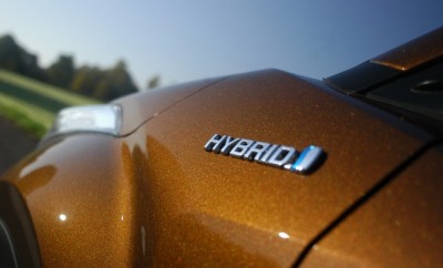 Toyota C-HR Hybrid braun