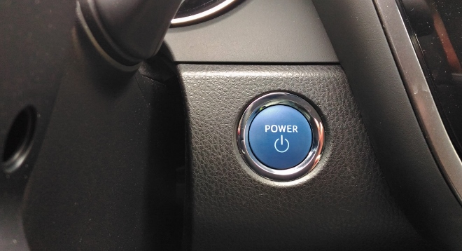 Toyota Camry Hybrid Power Knopf