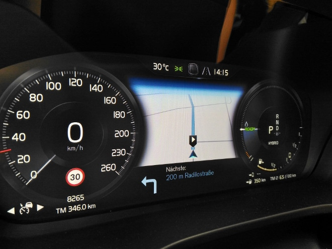 Volvo XC40 Recharge digitale Instrumente